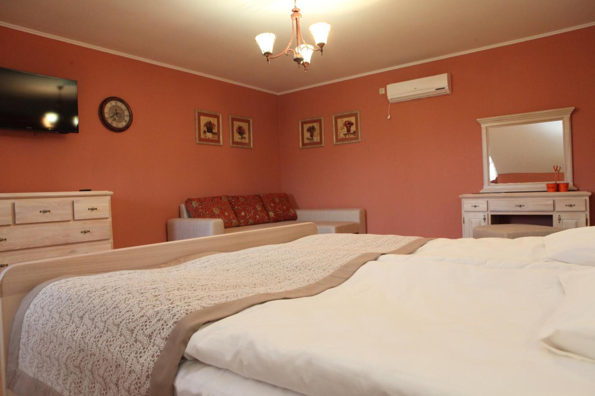 Publo Spa Hotel Vyshkove Room photo